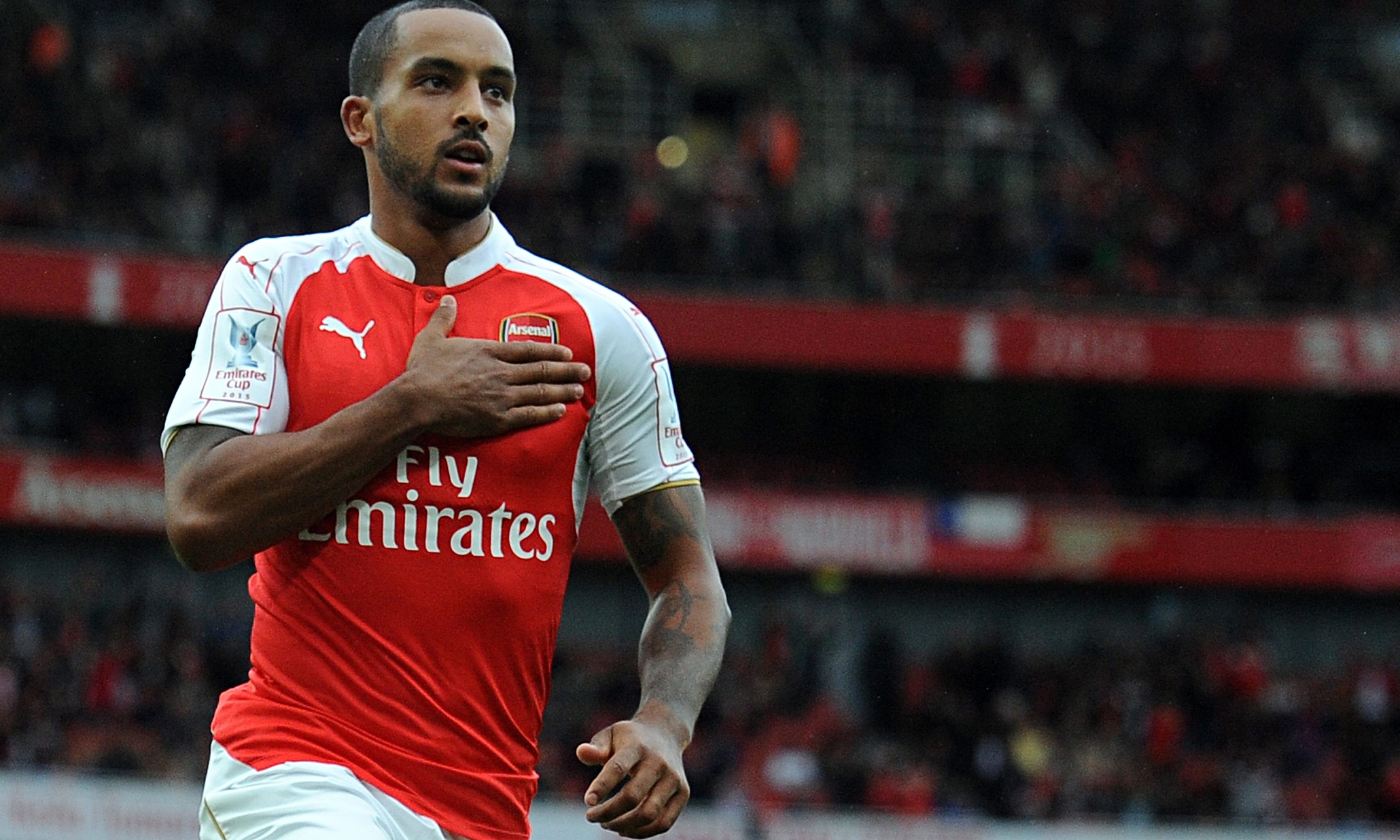 Theo-Walcott-is-close-to--009